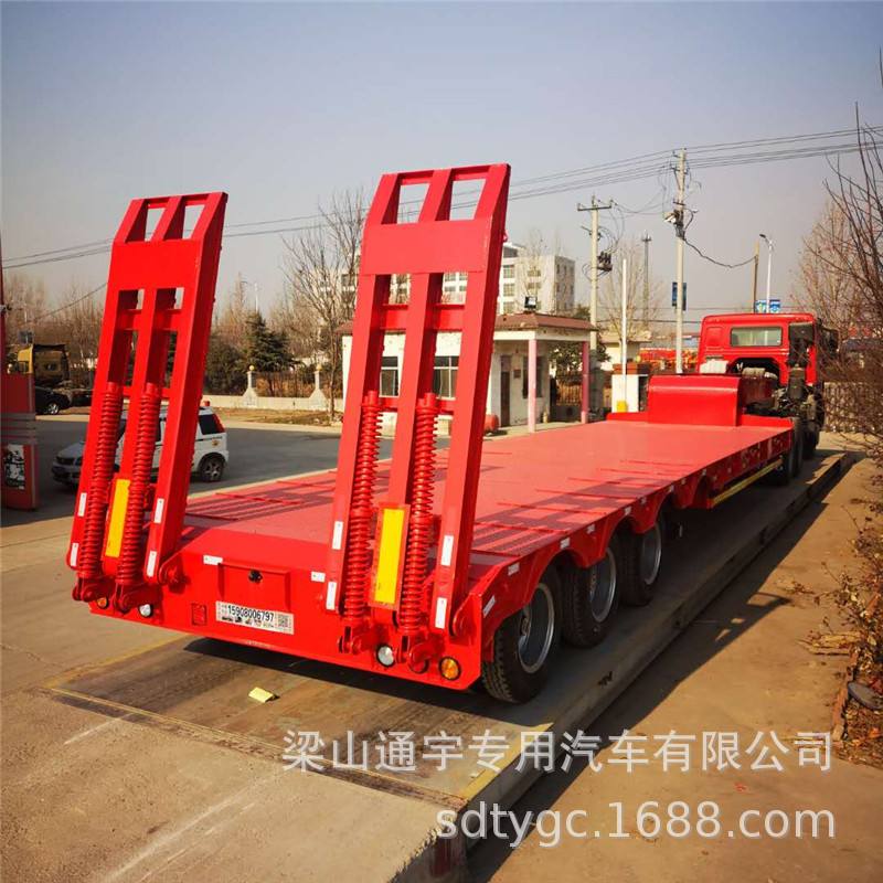 带梯子的工程车是什么车(带梯子的工程车是什么车型)